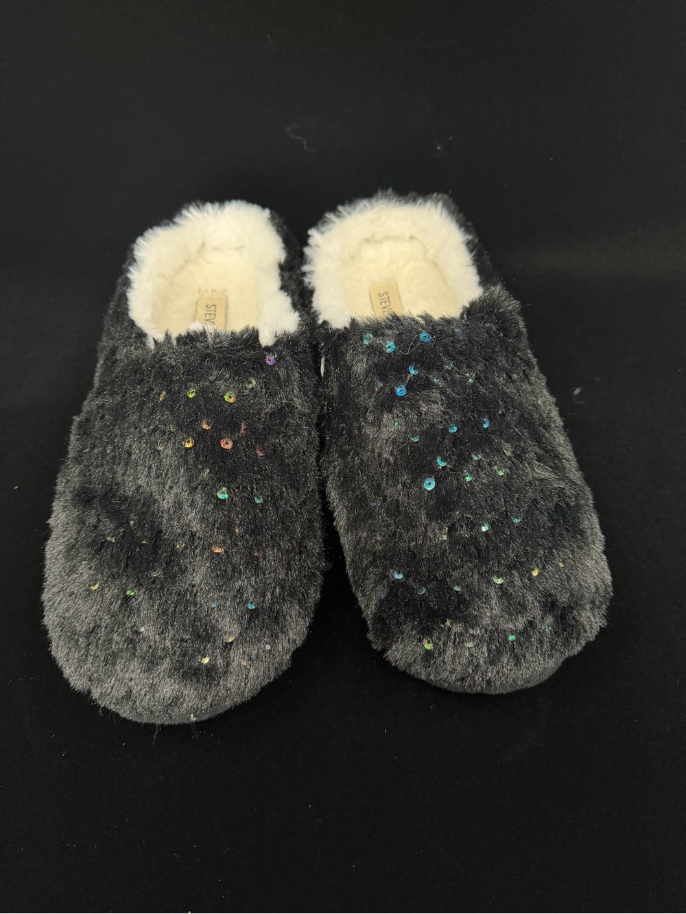Steve Madden Black Faux-Fur Kids Slip-On Slippers